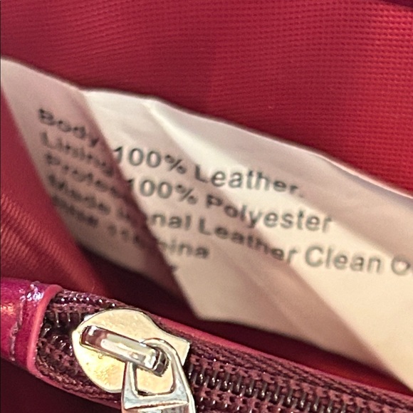 OVERLAND Leather Wallet in Fuchsia Pink - Picture 7 of 9